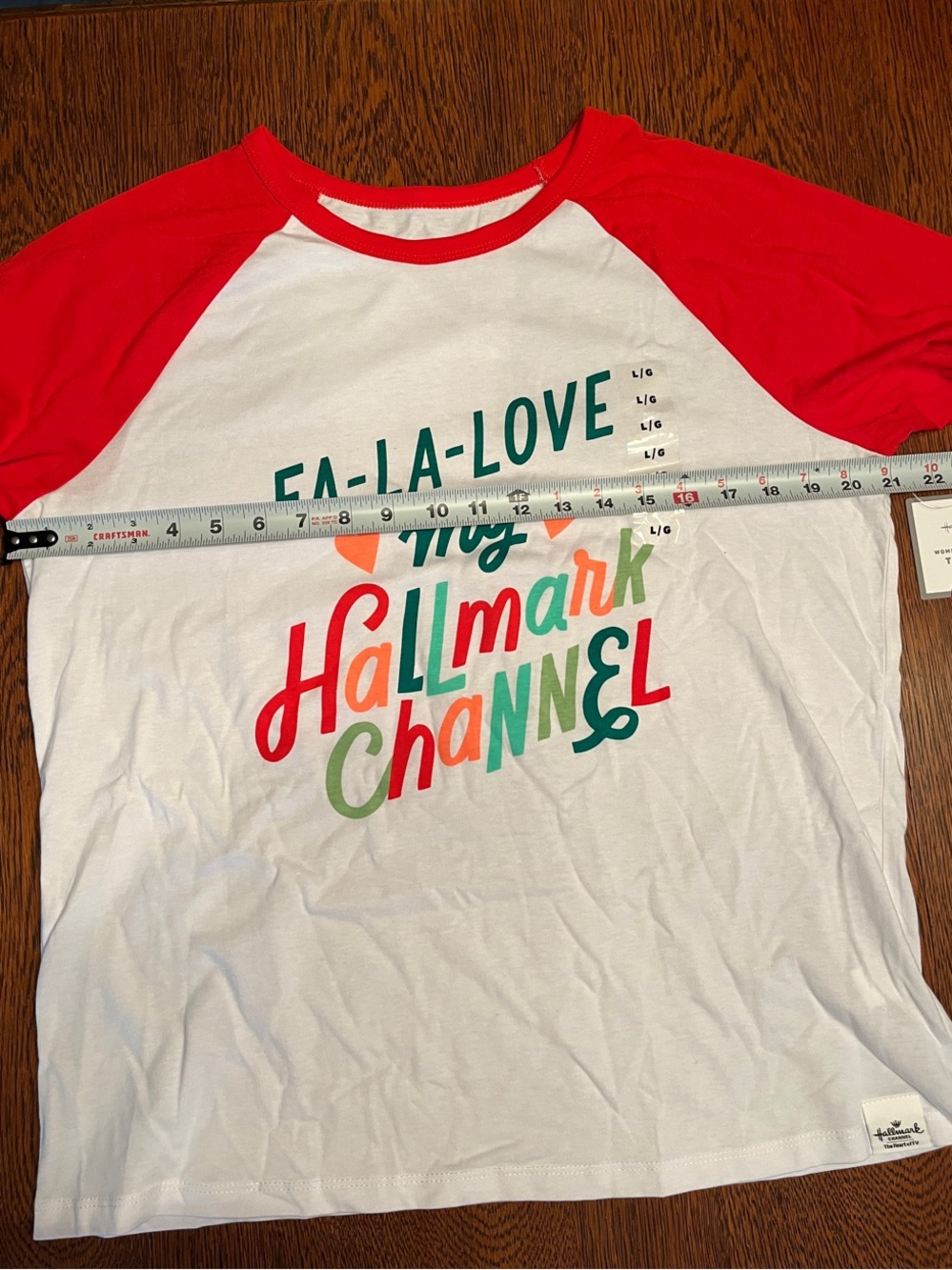 Hallmark Channel NWT Christmas Raglan Graphic Tee Large Fa-La-Love Red White - Picture 15 of 16